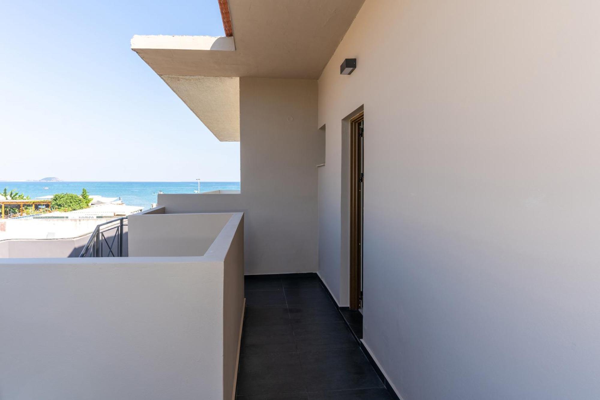 Seaside Living Rooms Лаганас Екстериор снимка